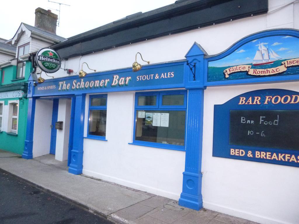 The Schooner Tavern Ballycotton Exterior photo